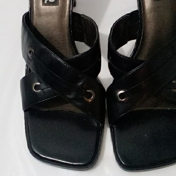 Kasper black square toe mules - Picture 2 of 5